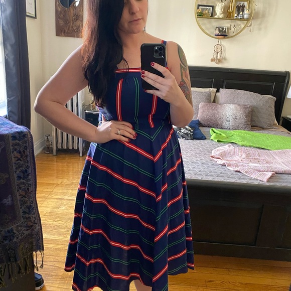 Meet your Posher, Lauren - Picture 8 of 8